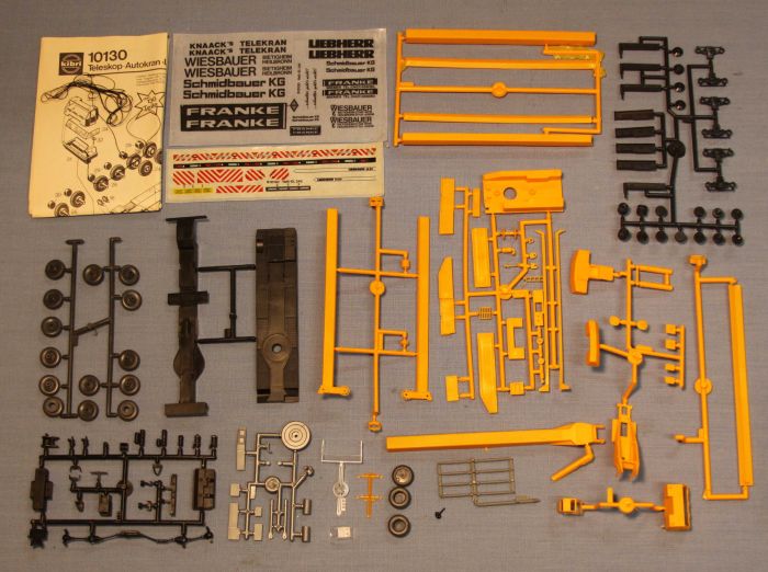 Kibri 10130 HO Scale Construction Truck Crane